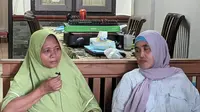 Kartini ibunda Pegi Setiawan mengatakan ada sejumlah kejanggalan terhadap penangkapan anaknya. (Liputan6.com/ Panji Prayitno)&nbsp;