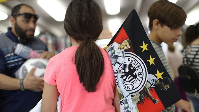 Pernak-pernik Timnas Jerman Mulai Diserbu Para Suporter