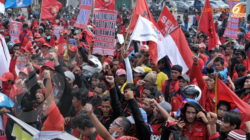 demo-buruh-131128a.jpg