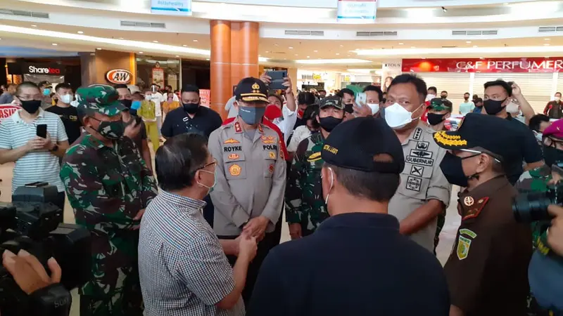 Gubernur Sulut bersama jajaran Forkopimda, Kamis (25/6/2020), mengecek kondisi pusat perbelanjaan di Manado menjelang diberlakukannya era new normal.