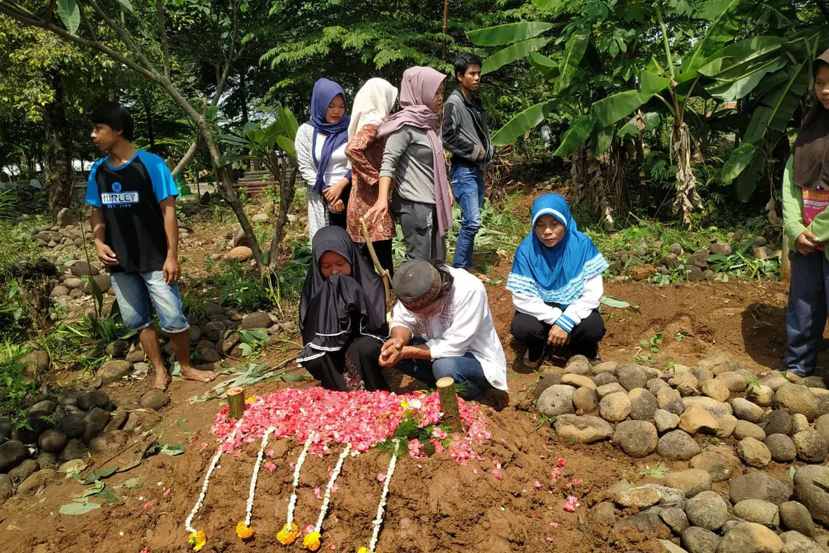 Sempat Dirawat, Bocah Cirebon Yang Koma Dipatok Ular Meninggal Dunia