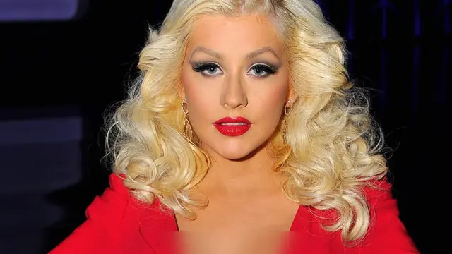 Jangan Ikuti Kegagalan Make-up Alis Selebriti di Tahun 2015 Ini