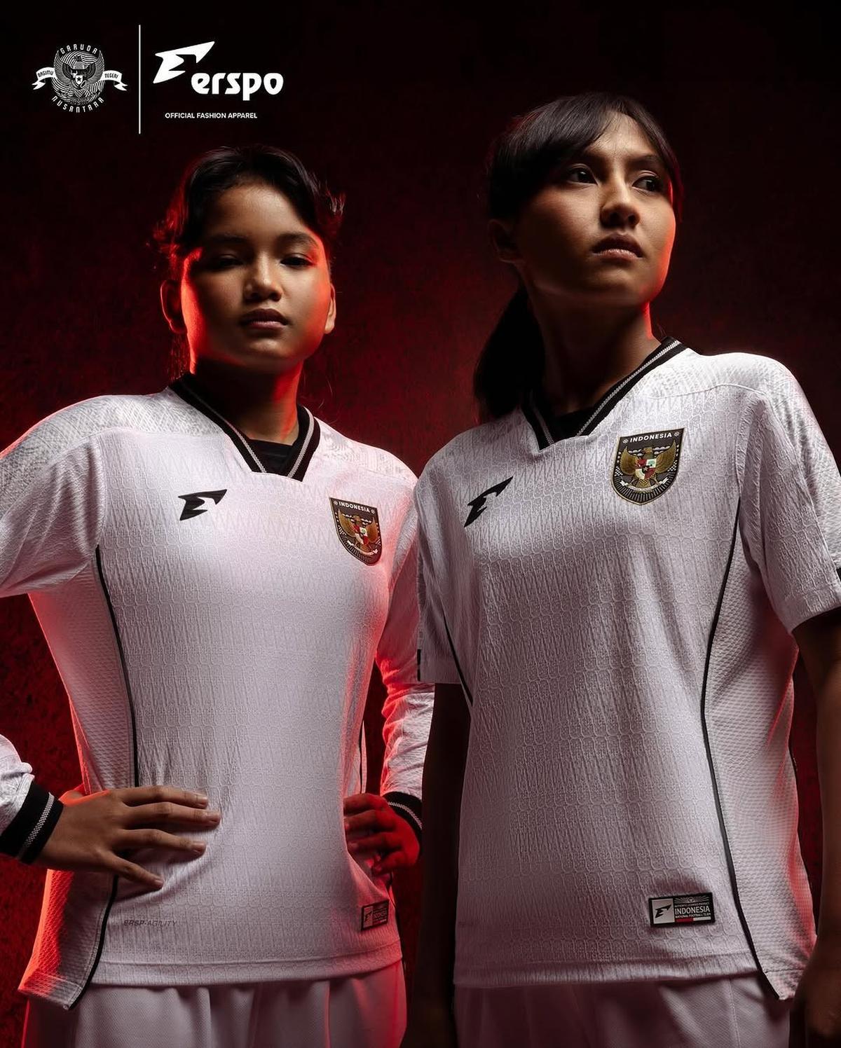 Jersey tandang Timnas Indonesia