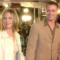 Hubungan Jennifer Aniston dan Brad Pitt nampaknya akan semakin membaik. Sempat dikabarkan keduanya melakukan pertemuan secara rahasia dan saling mengirim pesan usai Pitt digugat cerai Angelina Jolie. (AFP/Bintang.com)