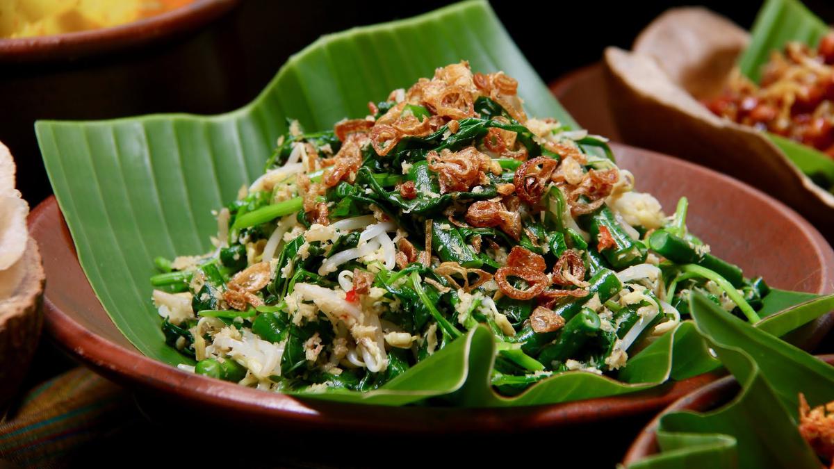 7 Resep Urap Sayur Enak yang Rendah Kolesterol - Food Fimela.com