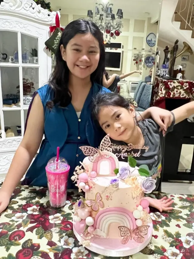 Potret Annabel dan adik (Sumber: Instagram/astridtiar127 dan Instagram/gr.situmorang)