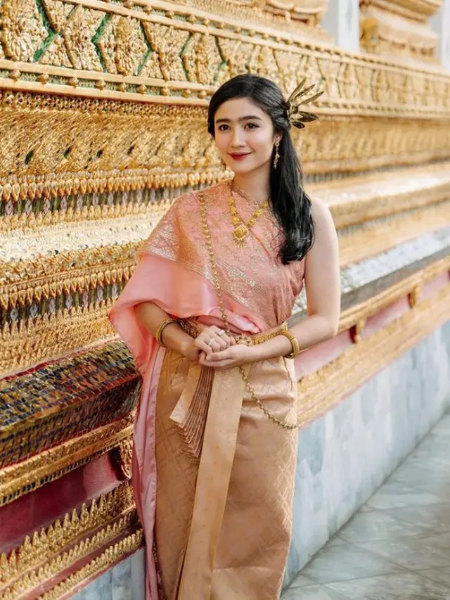 Febby Rastanty dan gaya rambutnya (Instagram/febbyrastanty)