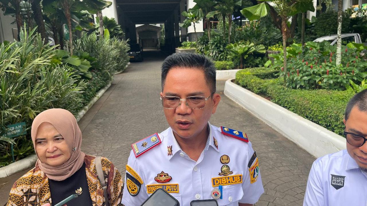Menurut Syafrin, masih tersisa 20 persen warga menunda kepulangan ke Jakarta.