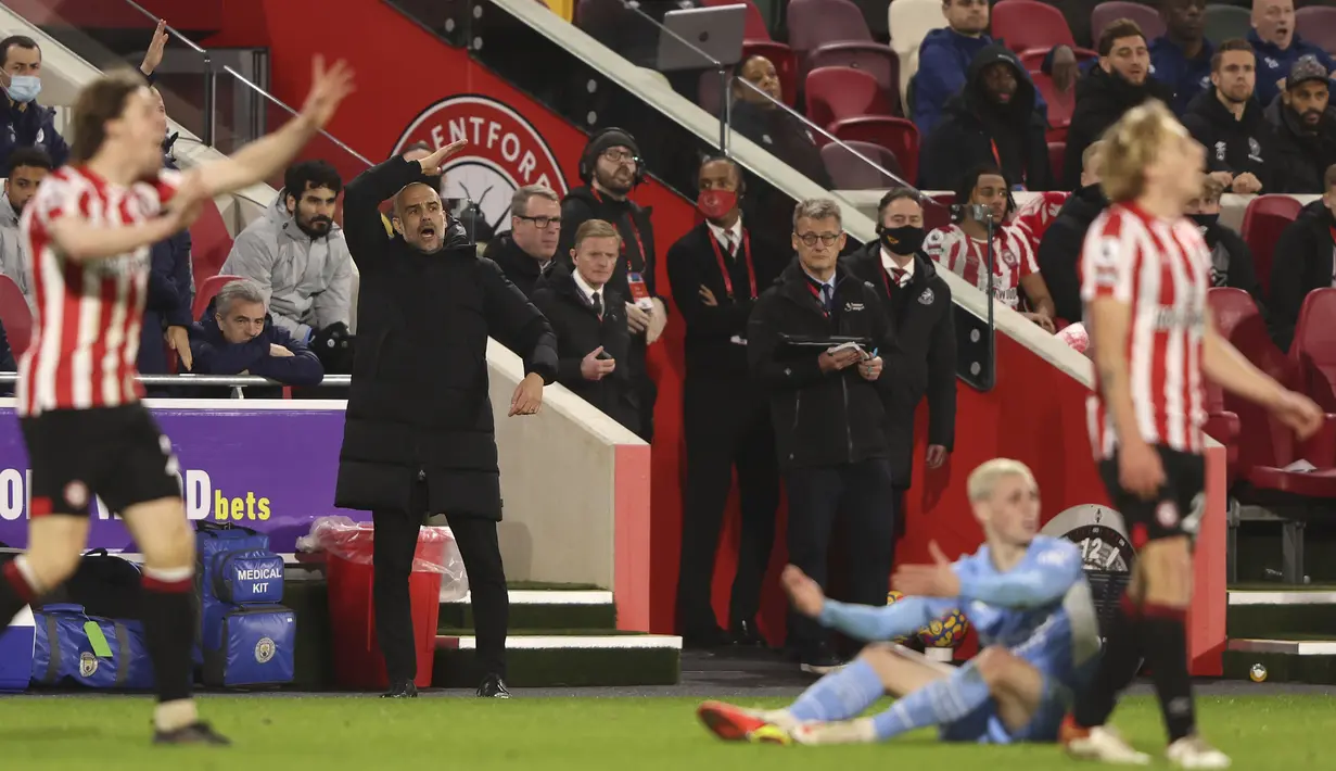Meski tertinggal, Bentord tak mengendurkan serangan. Skuat Pep Guardiola lantas meningkatkan tempo serangan di babak kedua. (AP/Ian Walton)