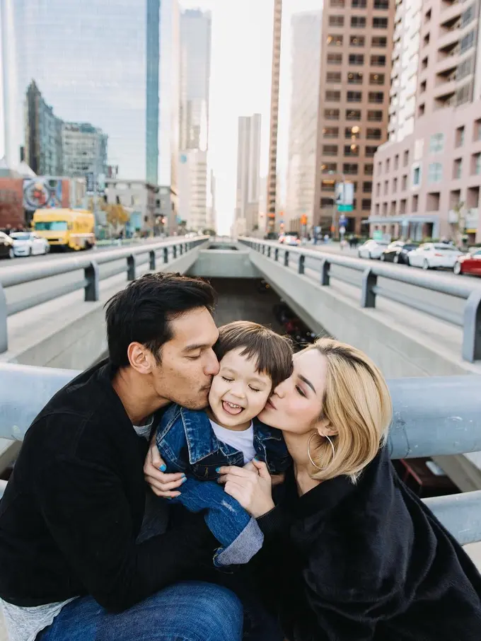 [Fimela] Richard Kyle - Jessica Iskandar