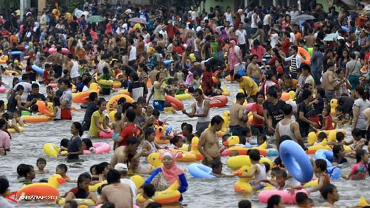 ancol-libur-130809b.jpg