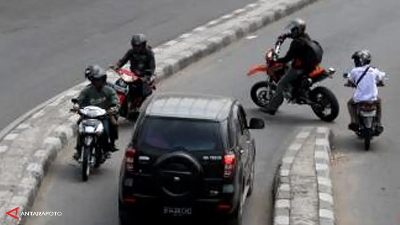 lawan-arus-131111c.jpg