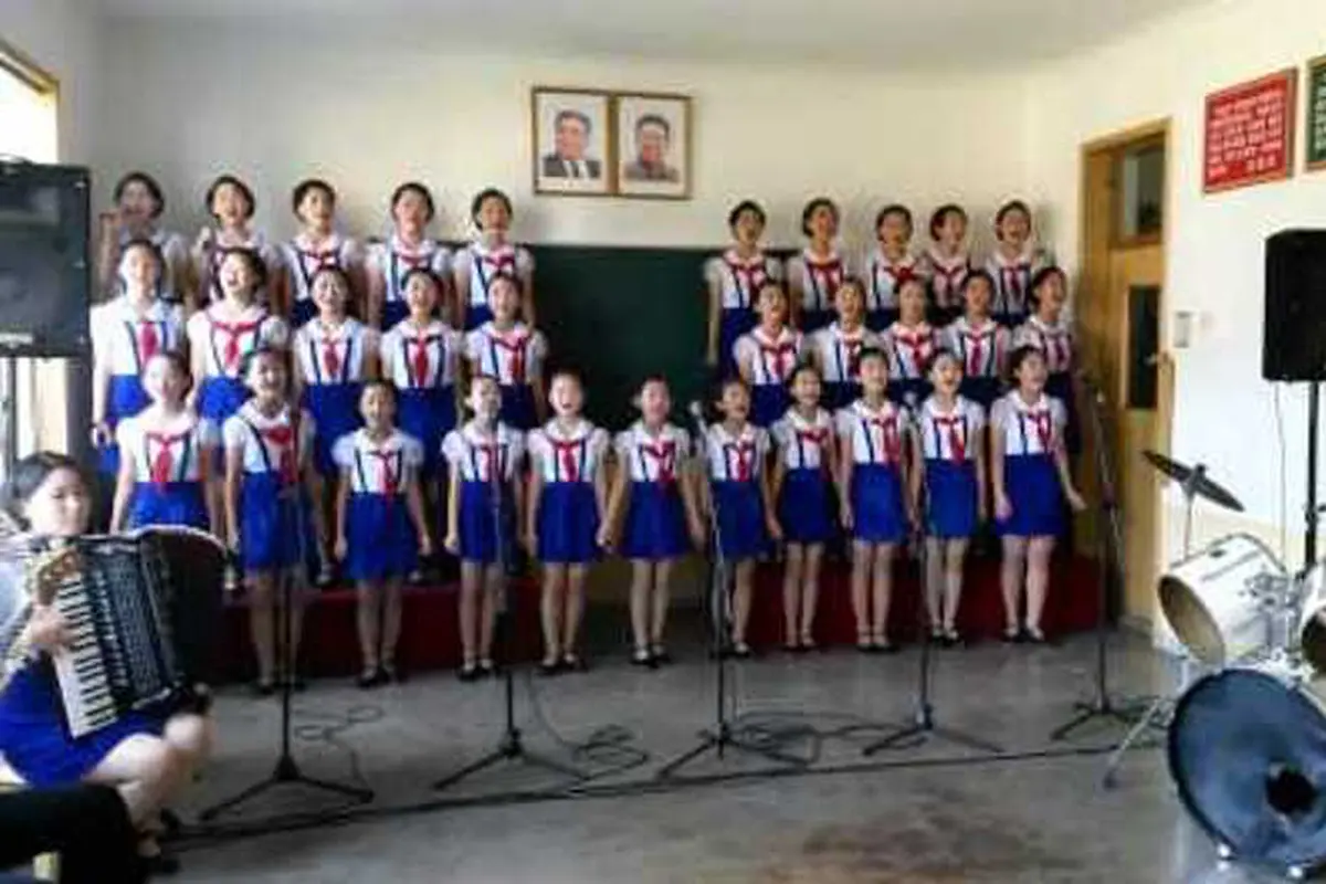 Video Remaja Korea Utara Hafal Lagu Nasional Indonesia!