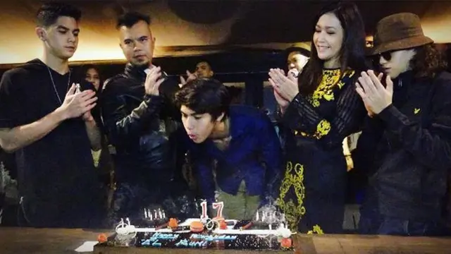 [Bintang] Maia Estianty dan Ahmad Dhani