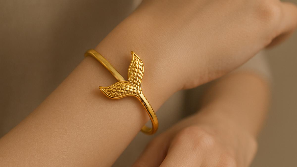 7 Model Gelang Emas Ekor Duyung untuk Ibu Muda, Tampil Elegan dan Stylish