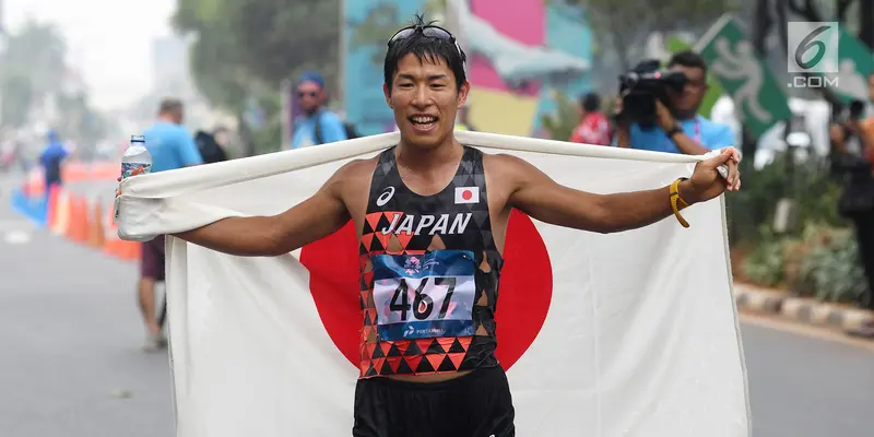 Selebrasi Para Juara Jalan Cepat 50 Km Putra di Asian Games 2018