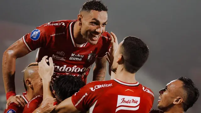 Bali United.