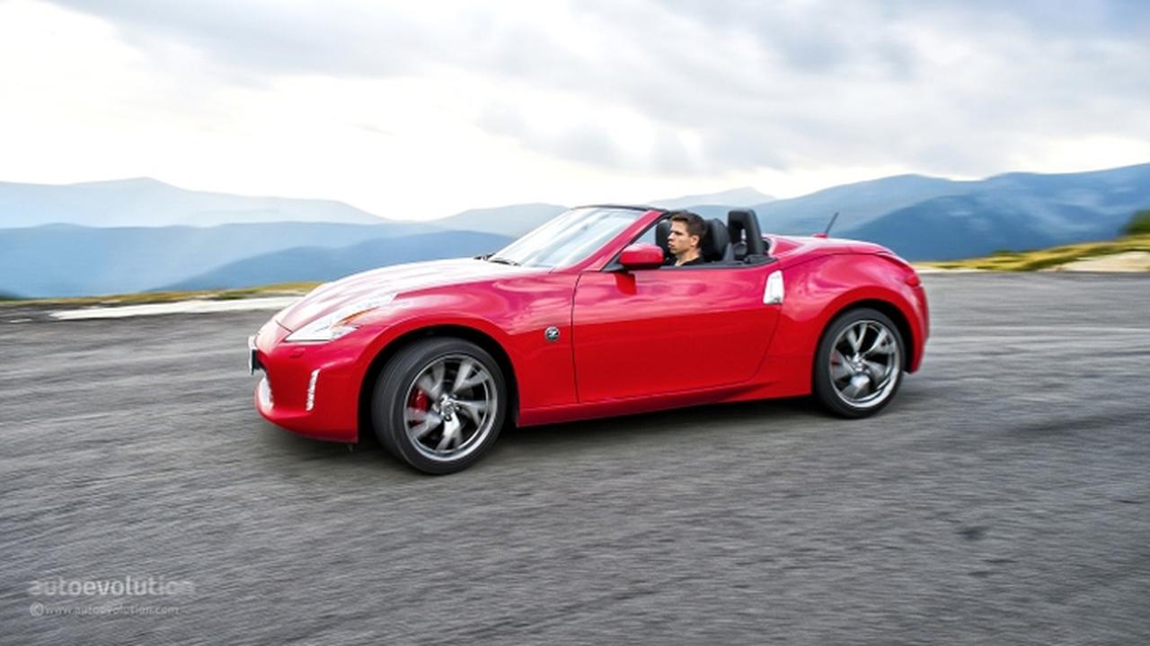 Z35, Sportcar Hasil Perkawinan Nissan dan Mercedes