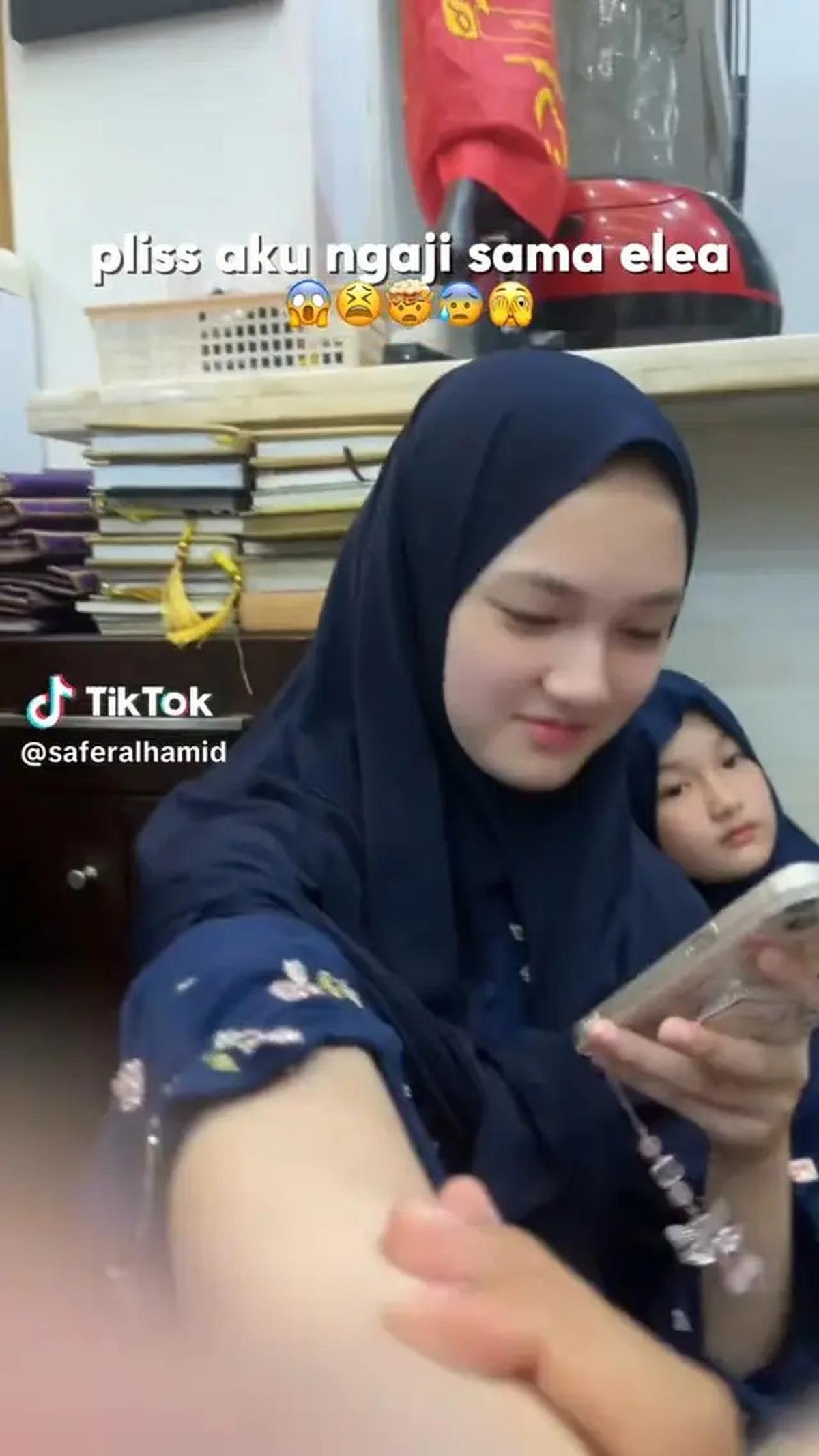 6 Potret Shakeela Eleanor Anak Ussy Sulistiawaty Berhijab, Jarang Tersorot