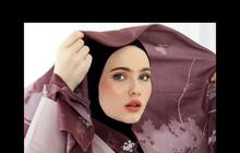 10 Cara Mengatasi Ketombe dari Luar dan Dalam Buat Para Pengguna Hijab