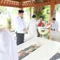 Bersama pihak RSUP Fatmawati, Kemenkes melaksanakan upacara tabur bunga di makam pendiri rumah sakit tersebut yakni Hj. Fatmawati Sukarno di Taman Makam Tokoh Bangsa Karet Bivak, Jakarta.