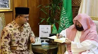 Anies Baswedan bertemu Imam Besar Masjidil Haram Syekh Abdurrahman as Sudais di Mekah. (Liputan6.com/Istimewa)