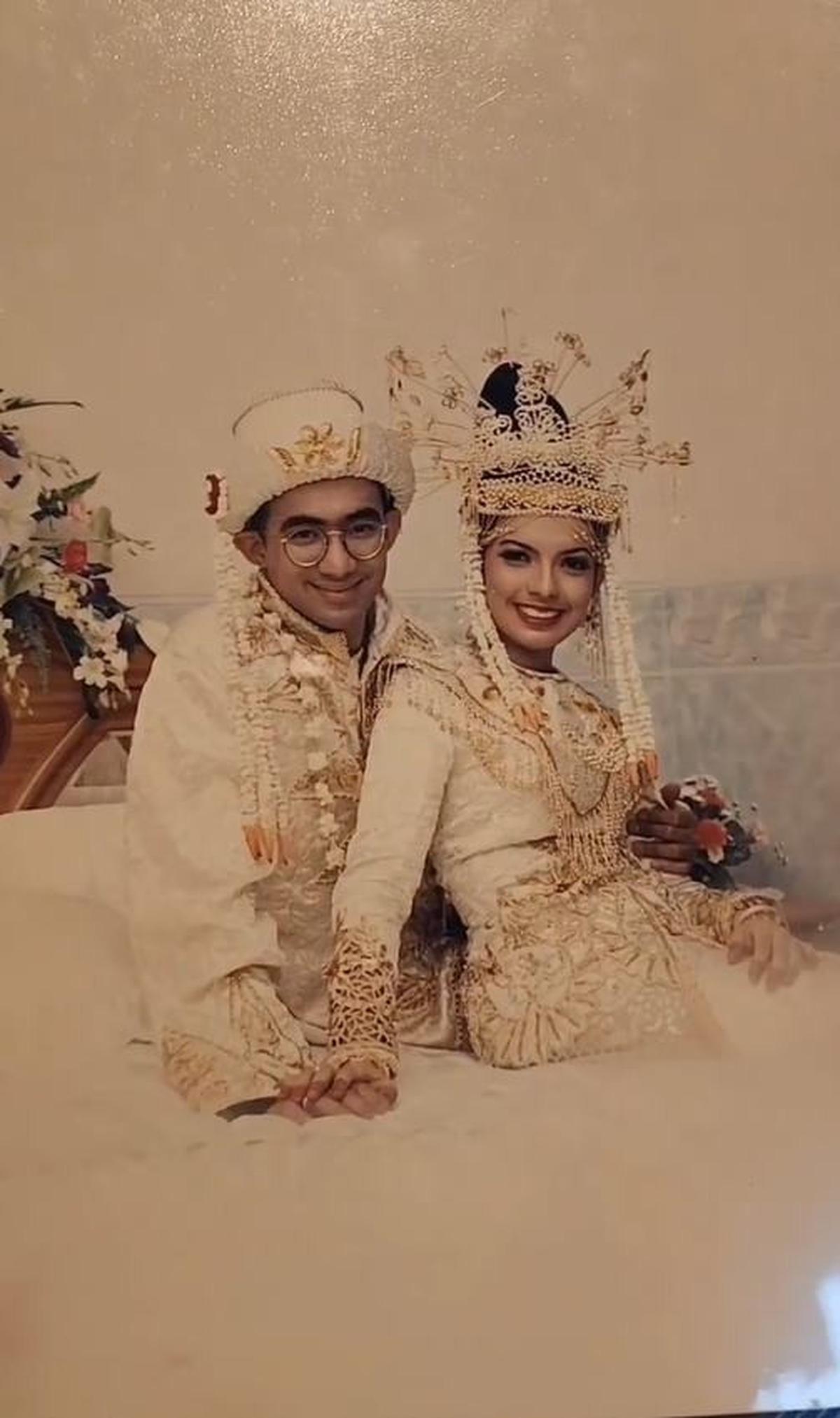 Menikah Muda, Potret Kisah Cinta Najwa Shihab dan Ibrahim Assegaf - Setia Hingga Maut Memisahkan