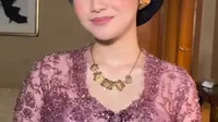 Detail Kebaya Syifa Hadju di Acara Ngunduh Mantu Al Ghazali, Tampil Anggun dengan Sanggul Klasik