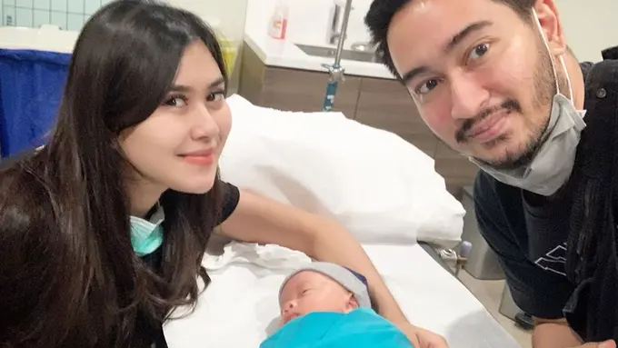 [Fimela] Syahnaz Sadiqah dan Ritchie Ismail
