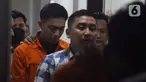 Tersangka Mario Dandy Satrio seusai menjadi saksi dalam kasus penganiayaan David Ozora dengan terdakwa AG, pacarnya di Pengadilan Negeri Jakarta Selatan, Selasa, (4/4/2023). (merdeka.com/Imam Buhori)