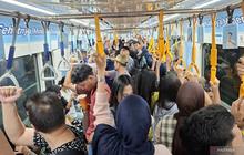 Libur Lebaran 2026: Warga Padati Blok M Naik MRT, Nikmati Tarif Spesial Rp1