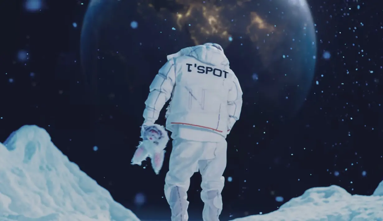 Sosok yang dingin dan misterius, masih jadi karakter yang lekat dengan sang rapper, T.O.P (YouTube BigBang)