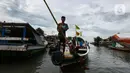 Nelayan masih mewaspaadi terjadinya gelombang tinggi akibat kemunculan bibit siklon tropis 91S yang terpantau di Samudra Hindia bagian Tenggara, selatan Jawa. (Liputan6.com/Angga Yuniar)