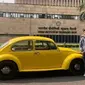 Pemuda Berusia 23 Tahun Ini Ubah Mobil Klasik Bermesin Bensin Jadi Listrik (Cartoq)