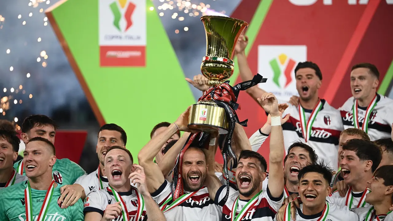 Permalukan AC Milan, Bologna Rengkuh Juara Piala Italia