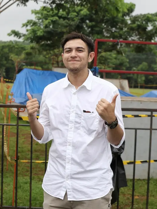 Rifky Balweel mengaku kaget melihat kerjasama yang dilakukan oleh tim barunya. Perasaan takut itu lantas langsung sirna setelah bergabung dengan tim yang solid dan mengedepankan kekeluargaan. (Adrian Putra/Bintang.com)