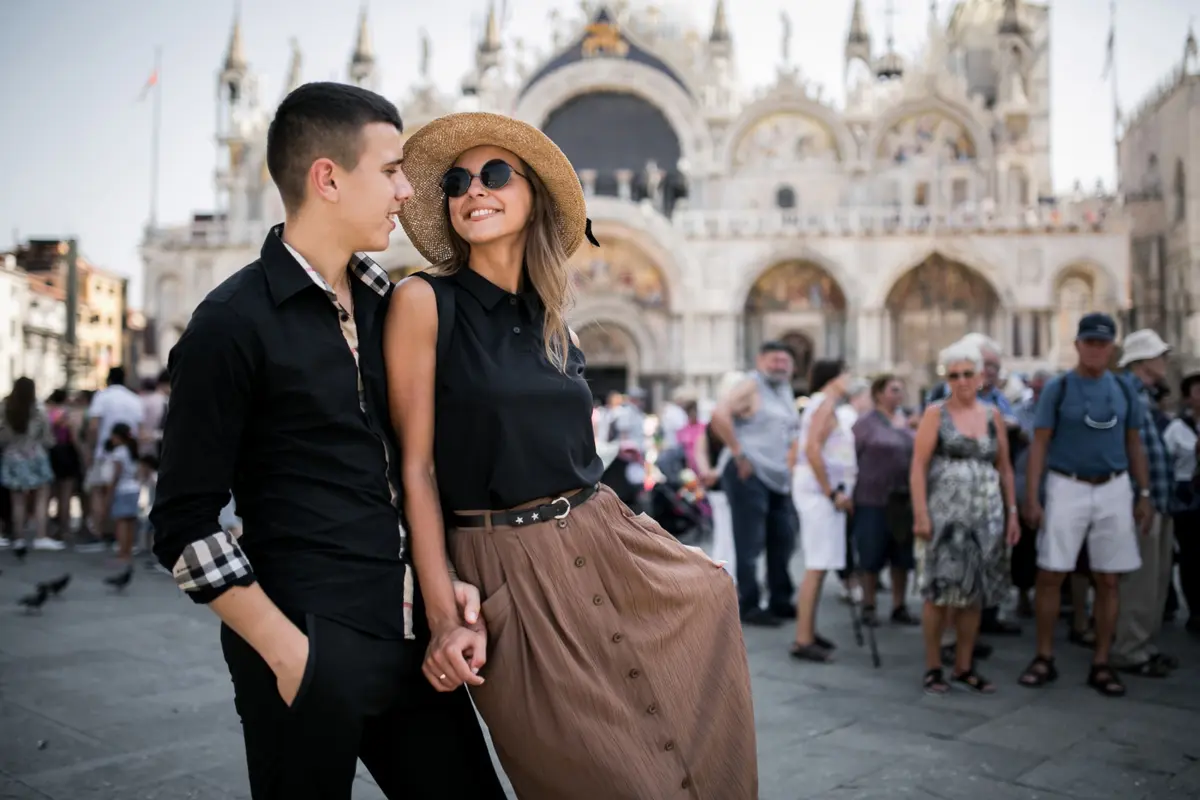 Travel Couple