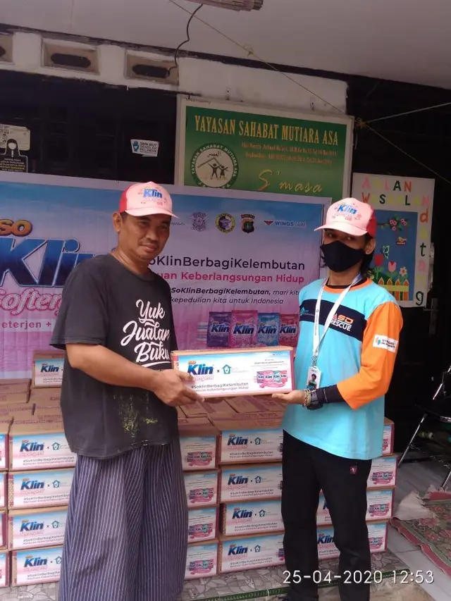 SoKlin Softergent, salah satu produk milik Wings Care, kembali menggelar kegiatan yang berjudul ‘SoKlin Berbagi Kelembutan’ pada tahun 2020.