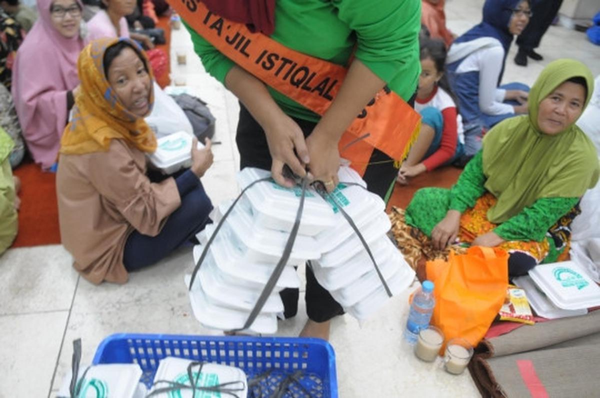 Buka puasa bersama di Masjid Istiqlal