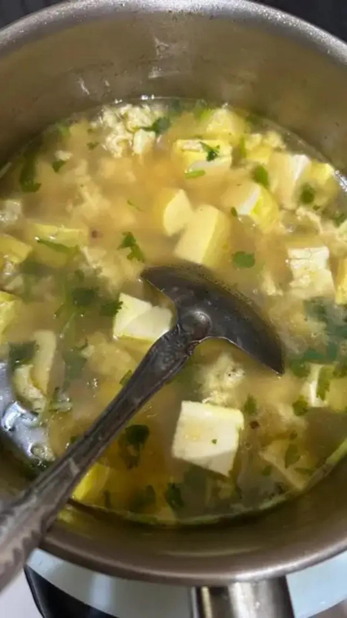 3 Resep Sup Tahu Telur Simpel, Hangatkan Perut Saat Hujan
