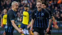 Manchester United Temukan Alternatif Lewis Hall