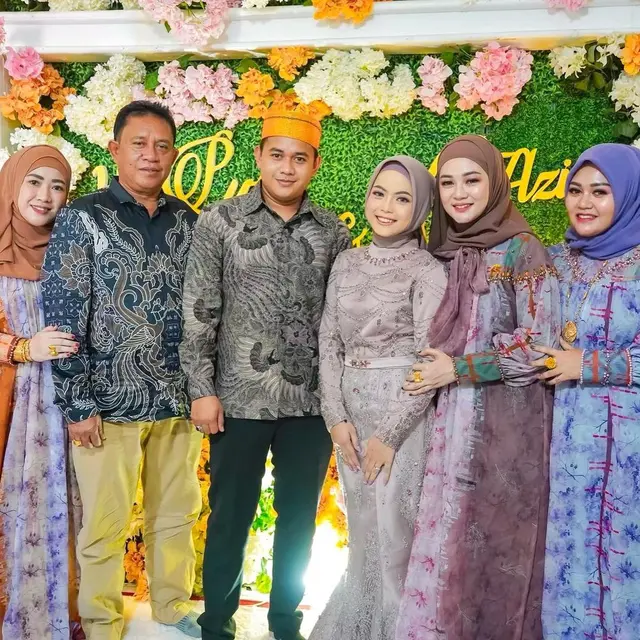 Keluarga Calon Suami Putri Isnari