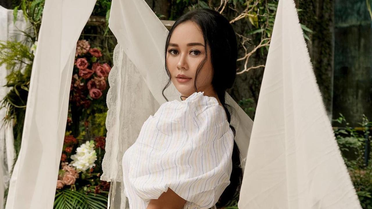 Aura Kasih. (Foto: Jiang Vivienne dari Instagram @aurakasih)