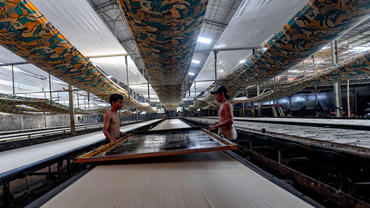 Industri kain warna-warni yang mendunia di Sukoharjo
