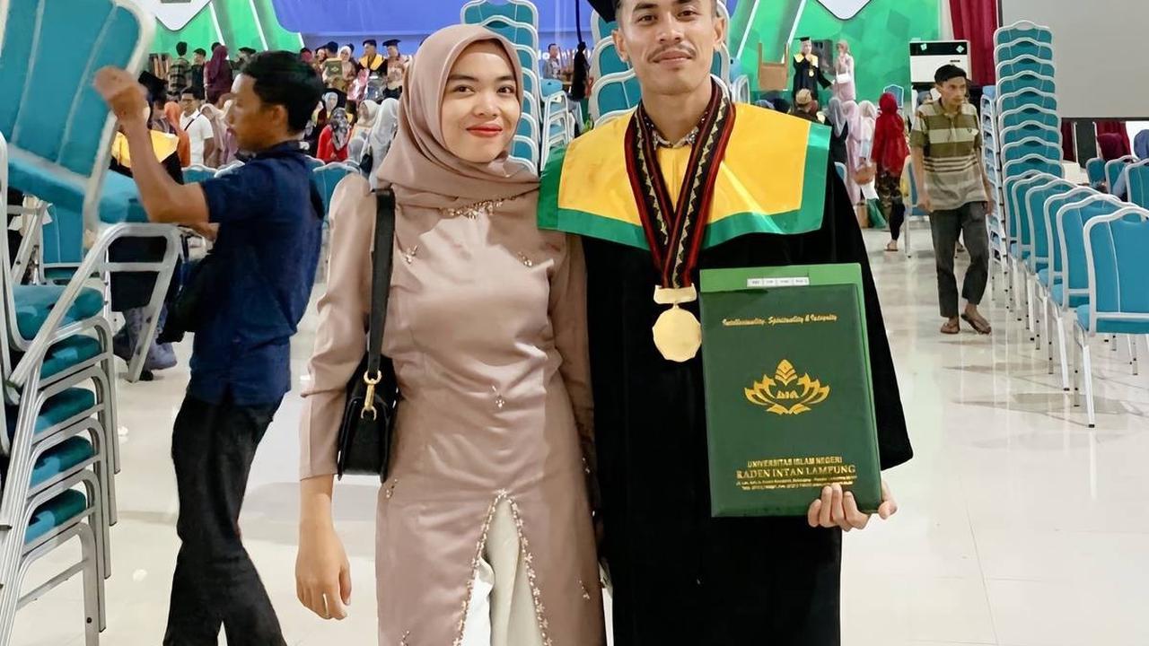 Bagikan Foto Sidang Didampingi Kekasih hingga Lamaran, Pria yang Bagikan Perjalanan Cintanya Ini Curi Perhatian