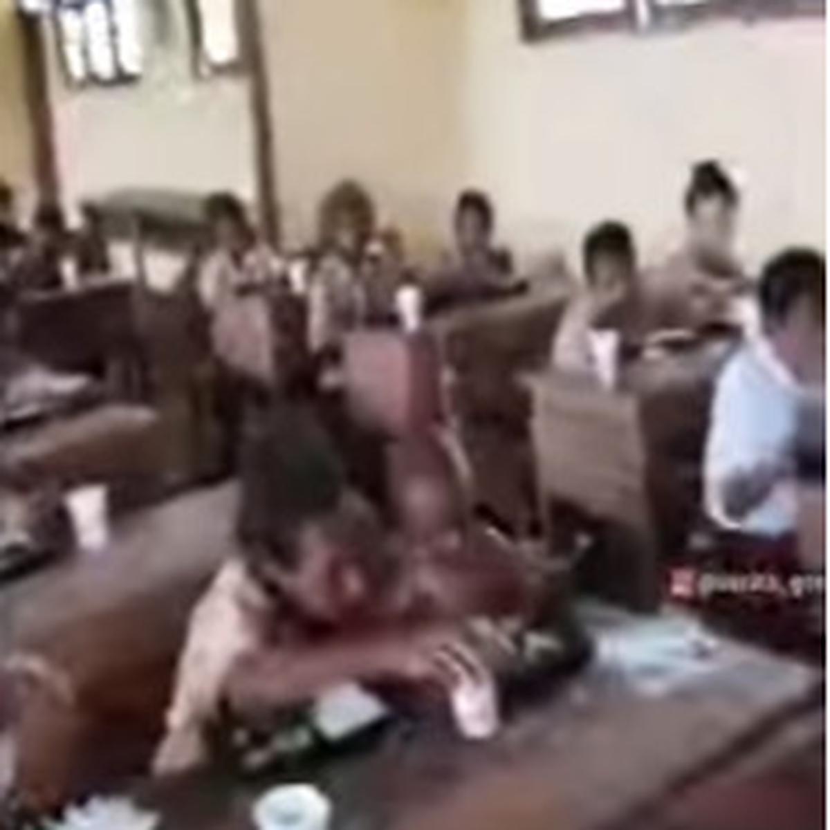 Pilunya Ucapan Bocah SD saat Santap Makan Bergizi Gratis di Papua