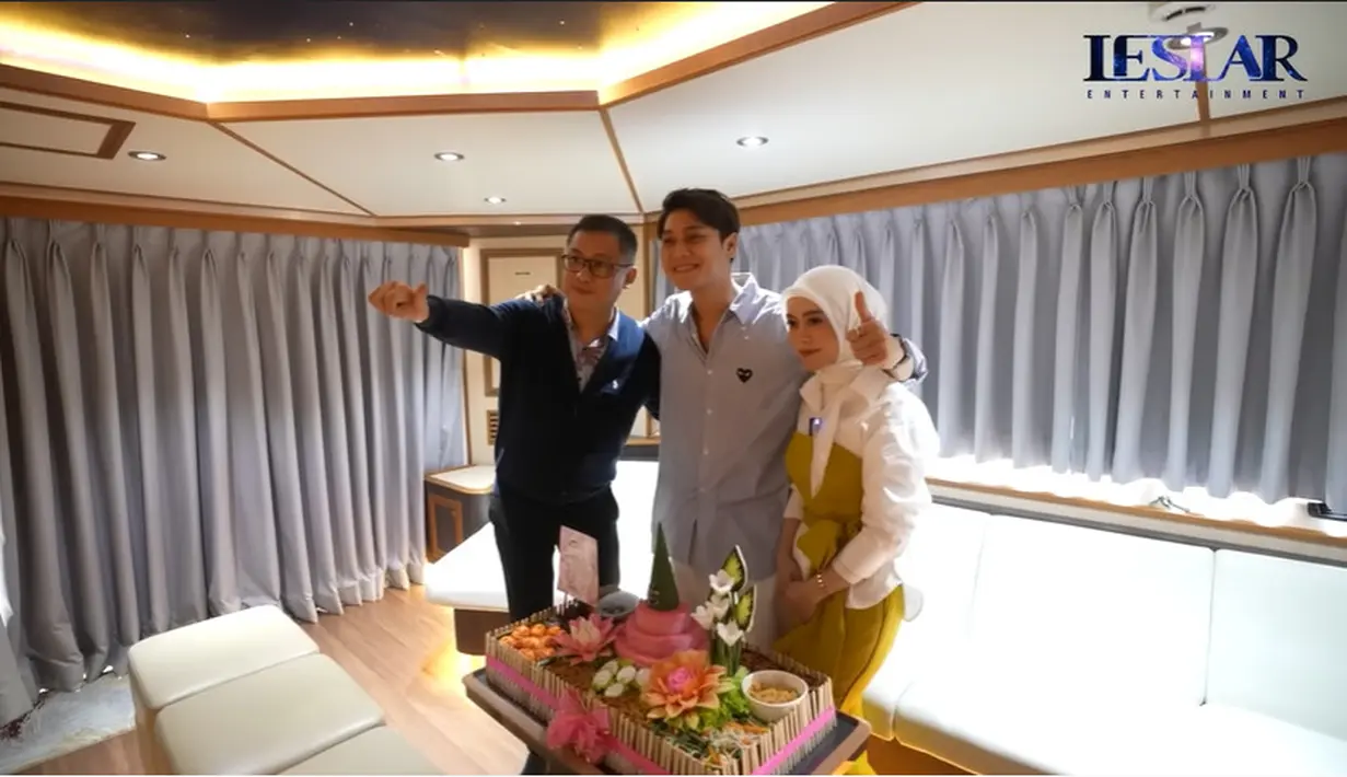 Lesti Kejora dan Rizky Billar (Youtube/Leslar Entertainment)