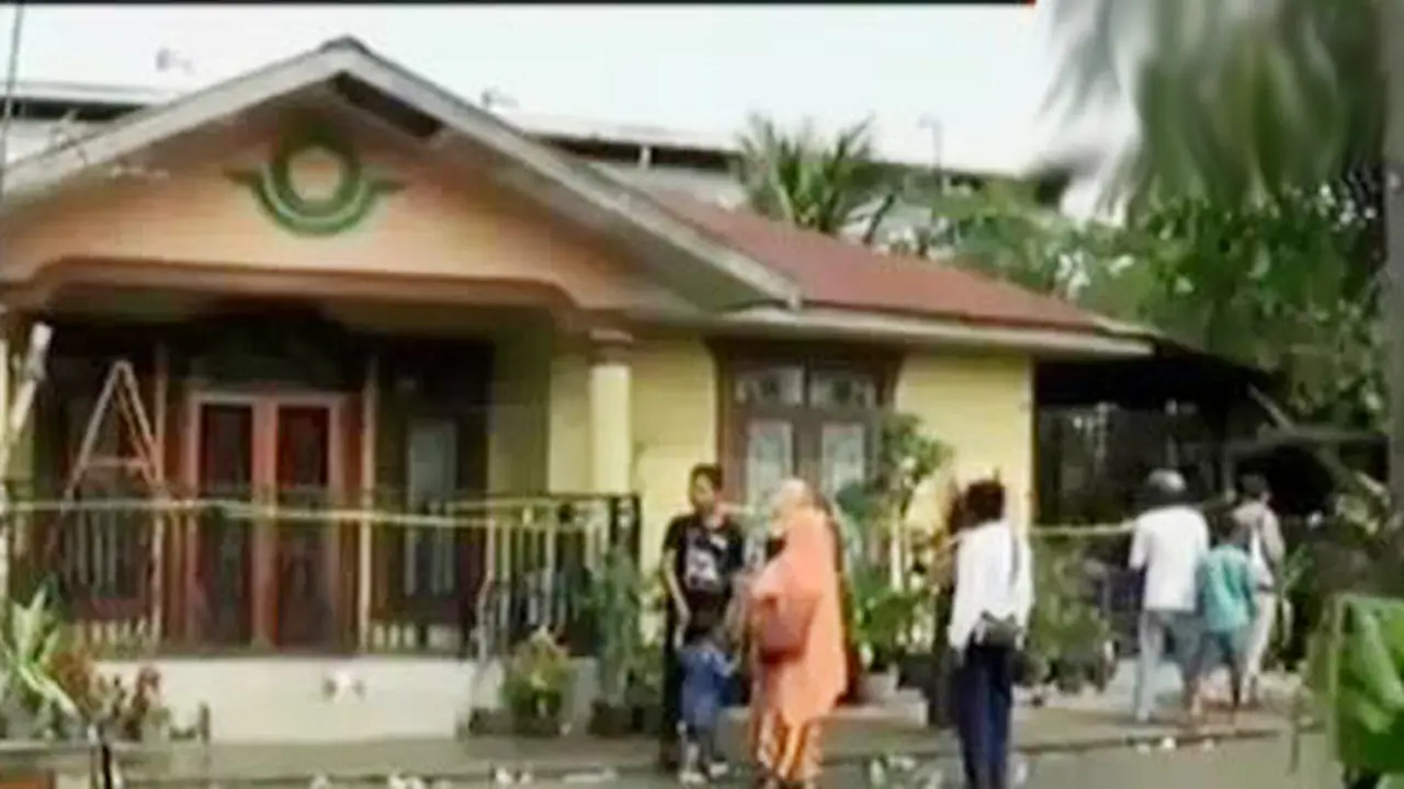  Pembunuhan Satu Keluarga