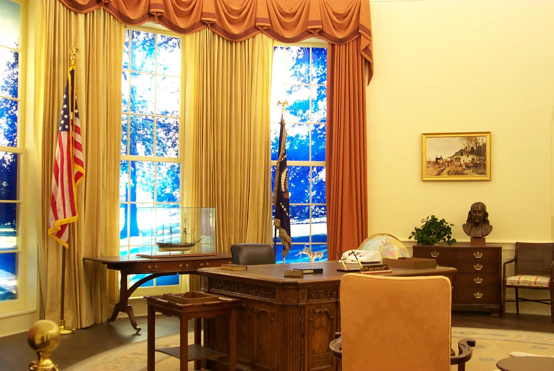 Ruang Oval Gedung Putih (jimmycarterlibrary)