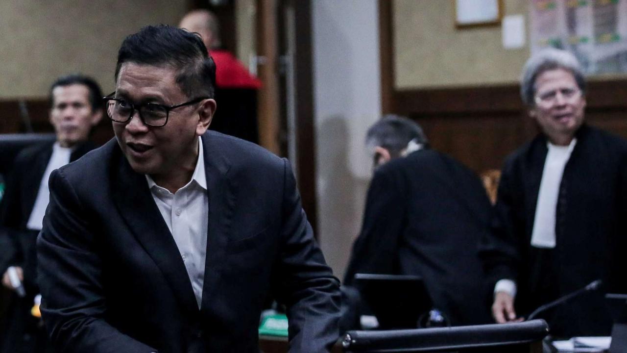 FOTO: Tak Akui Perbuatan tapi Sopan, Hasto Kristiyanto Dituntut Hukuman 7 Tahun Penjara Terkait Suap PAW Harun Masiku